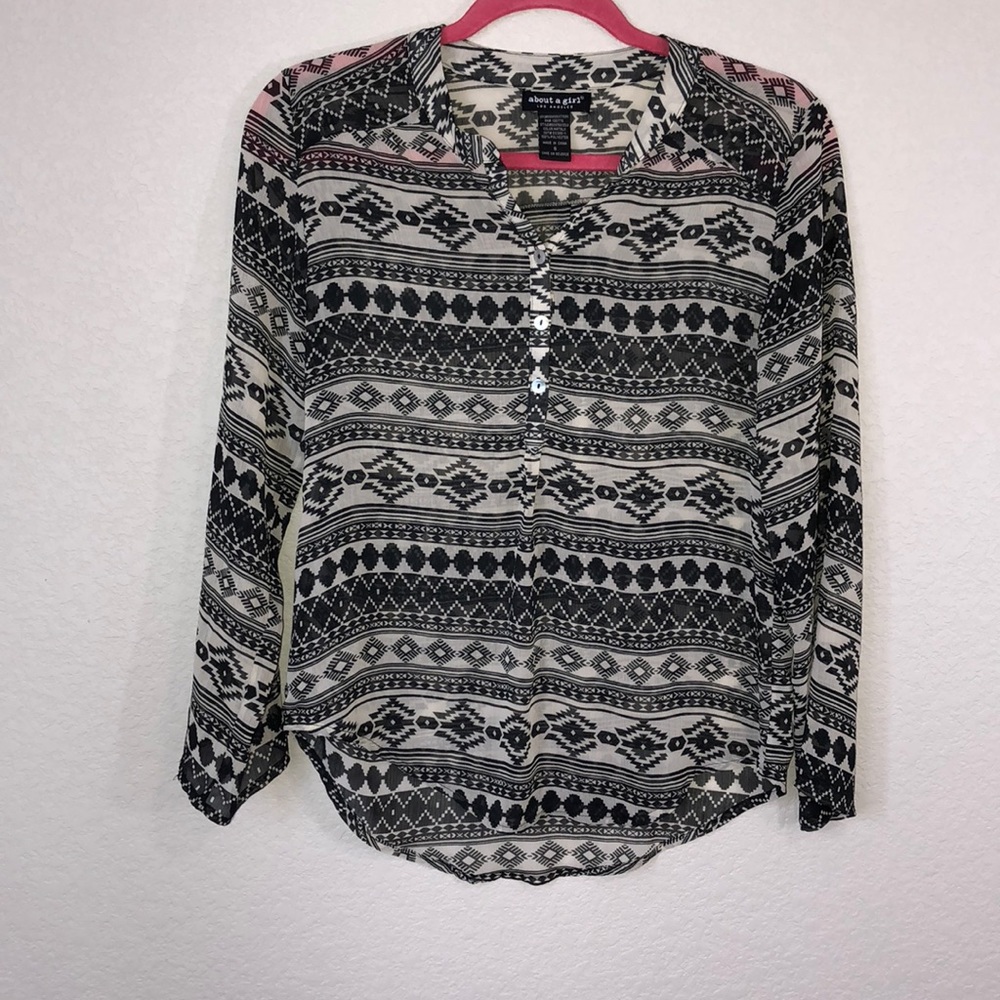 ABOUT A GIRL -Tribal blouse